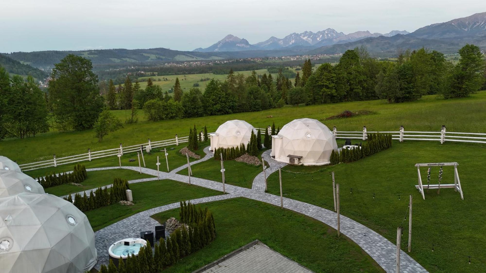 Mountain Glamp & Jacuzzi Glamping *
