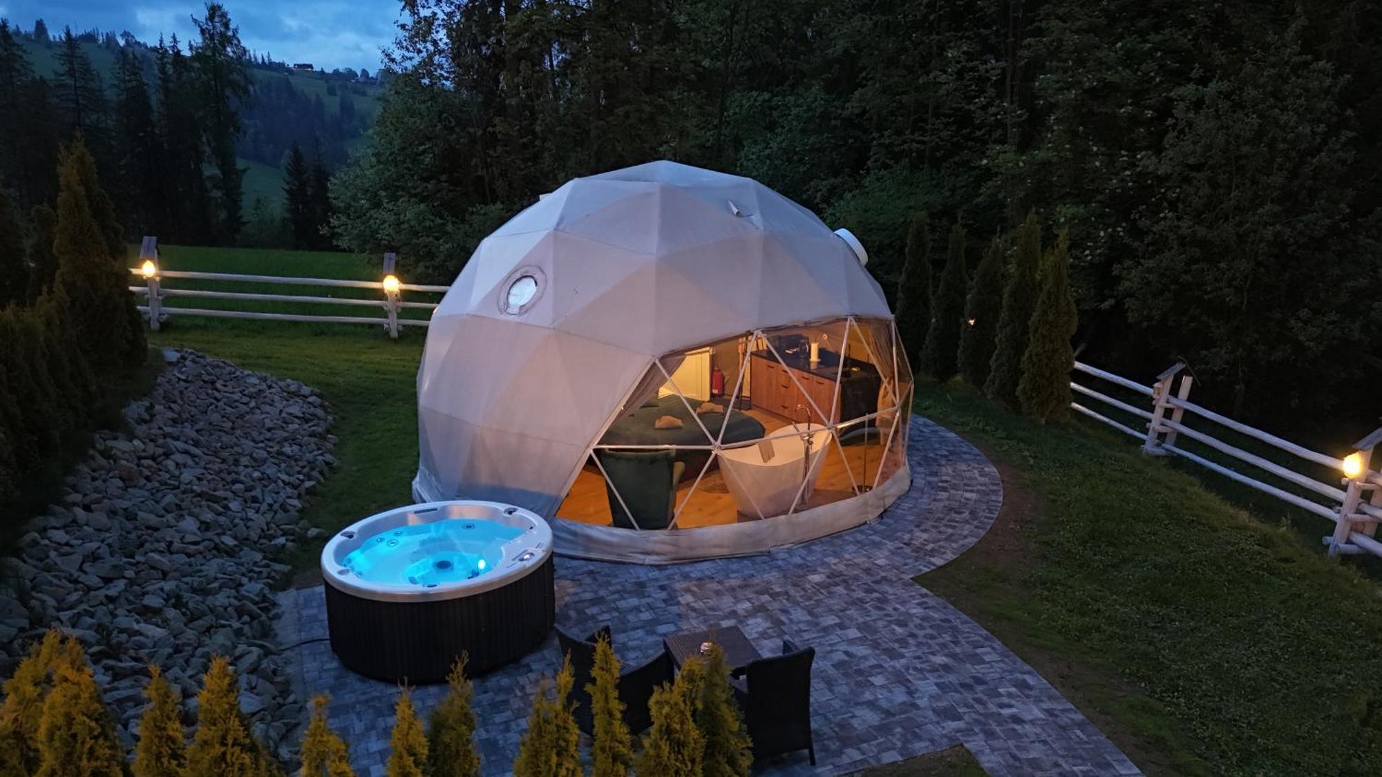 Mountain Glamp & Jacuzzi Luxury tent